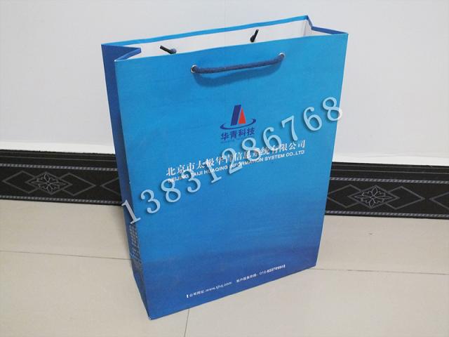 北京紙袋廠家，優(yōu)質(zhì)手提彩印紙袋，環(huán)保紙袋
