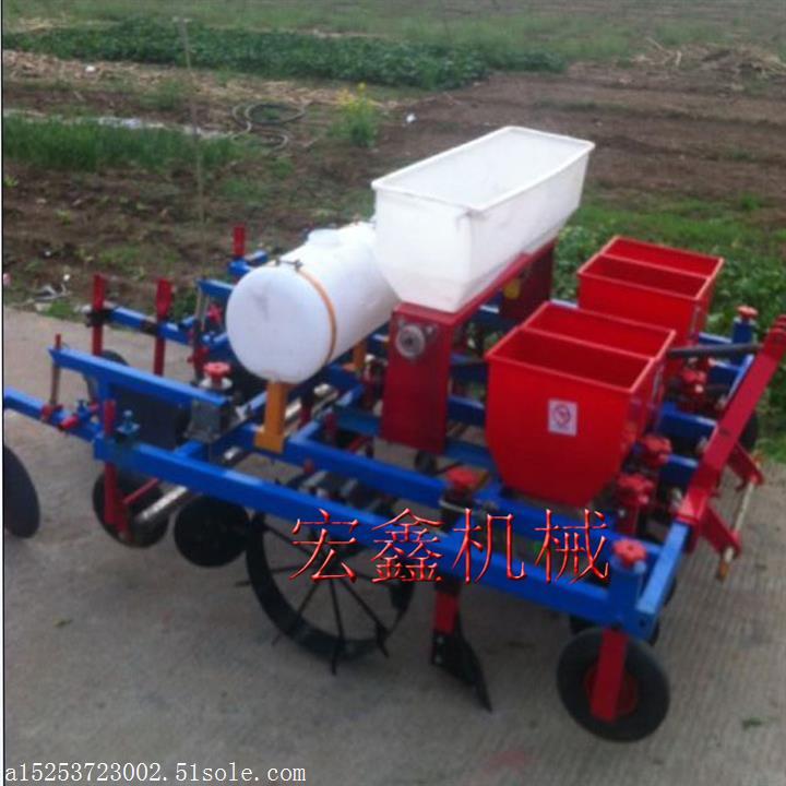 玉米花生播種施肥覆膜機 西瓜覆膜機視頻 拖拉機播種施肥覆膜機