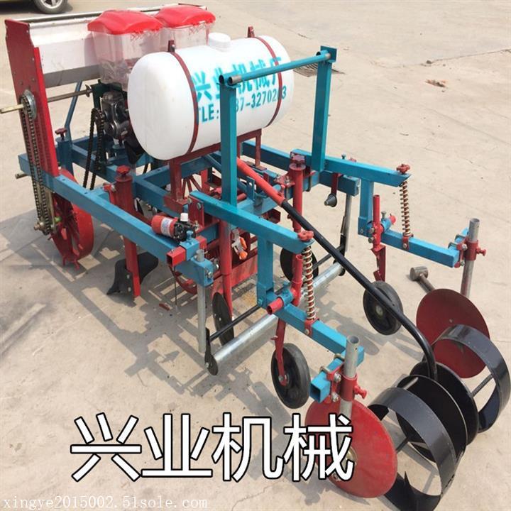 多功能覆膜機(jī) 手扶拖拉機(jī)帶播種覆膜機(jī) 施肥覆膜機(jī)