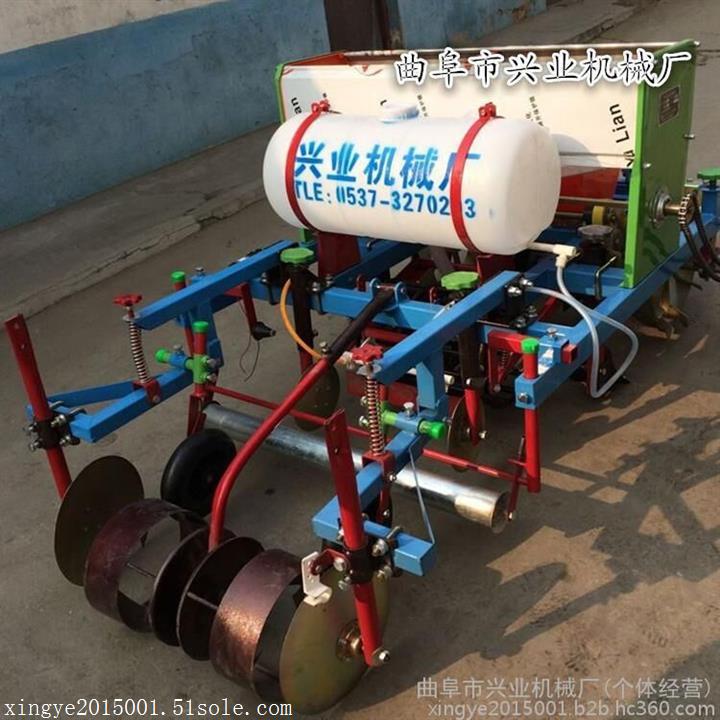 專業花生播種覆膜機 河北雙行花生播種覆膜機報價